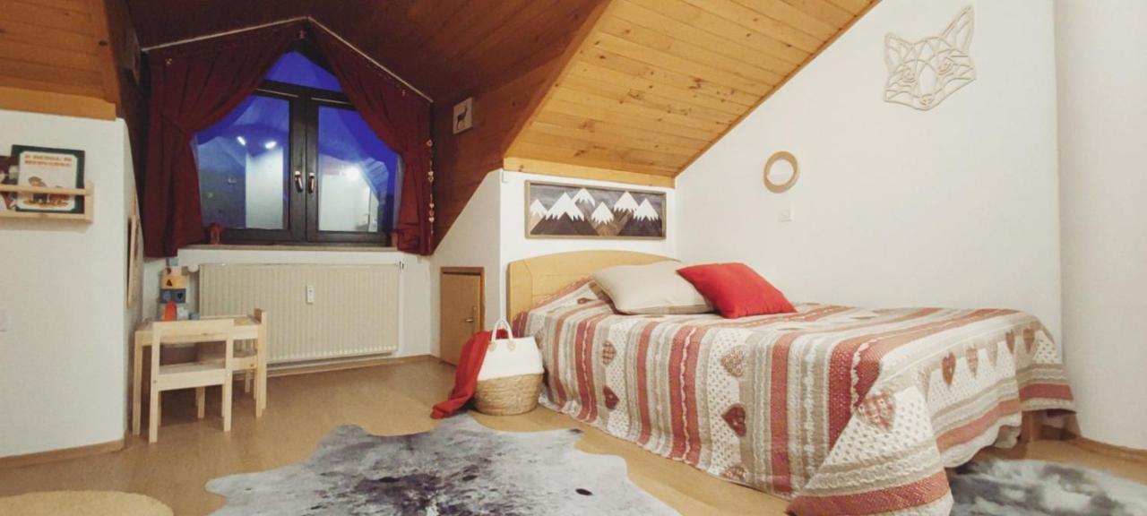 Fox Family Apartment Kranjska Gora Bagian luar foto