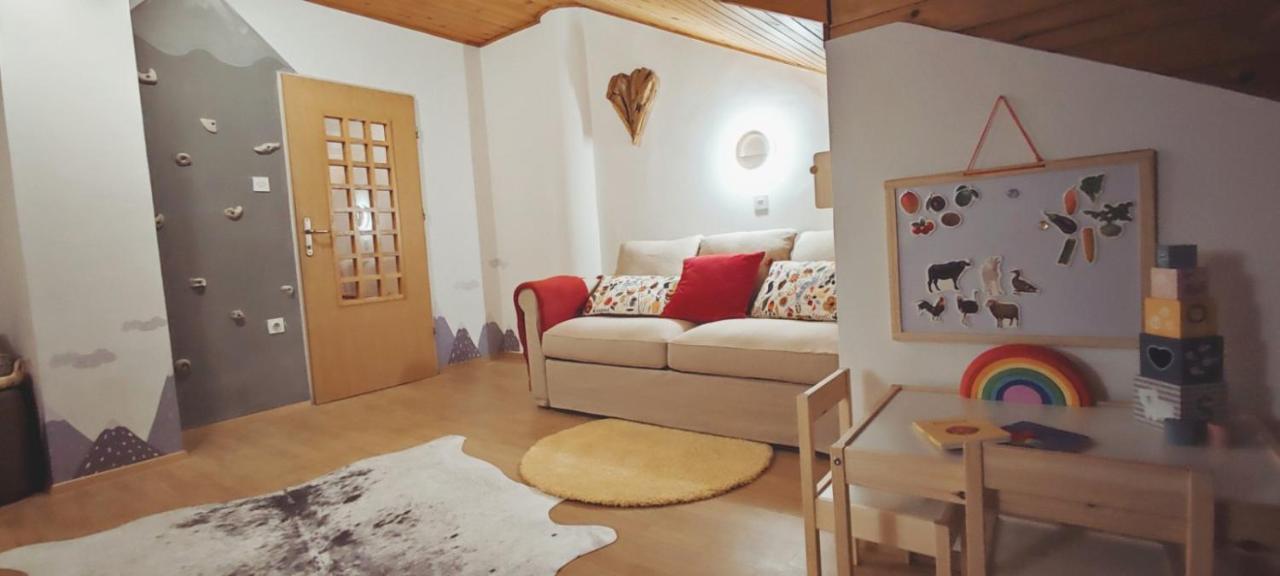 Fox Family Apartment Kranjska Gora Bagian luar foto